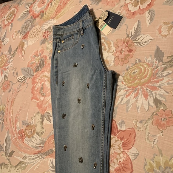 Tommy Bahama Mid Rise Boyfriend Fit Denim - Picture 6 of 7